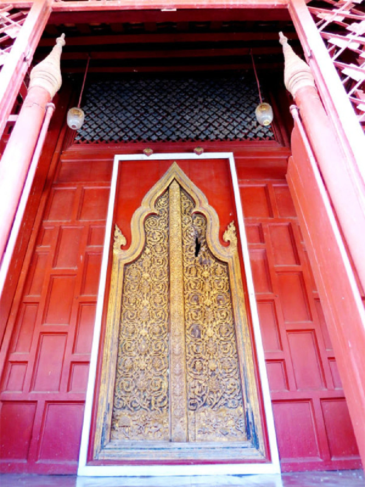 ตามรอยพิษสวาท เรียนรู้ศิลปะกรุงเก่า ณ วัดใหญ่ฯ เมืองเพชร