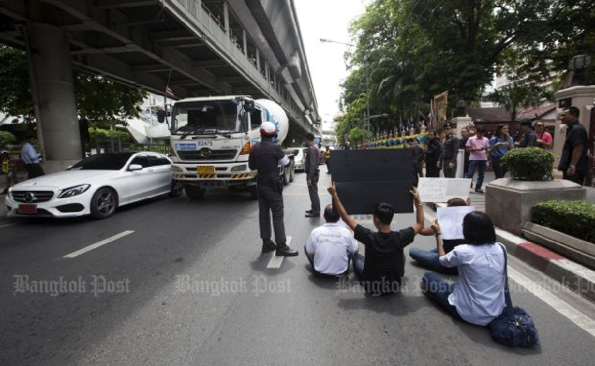Fingerprint banking: How not to lose one million baht
