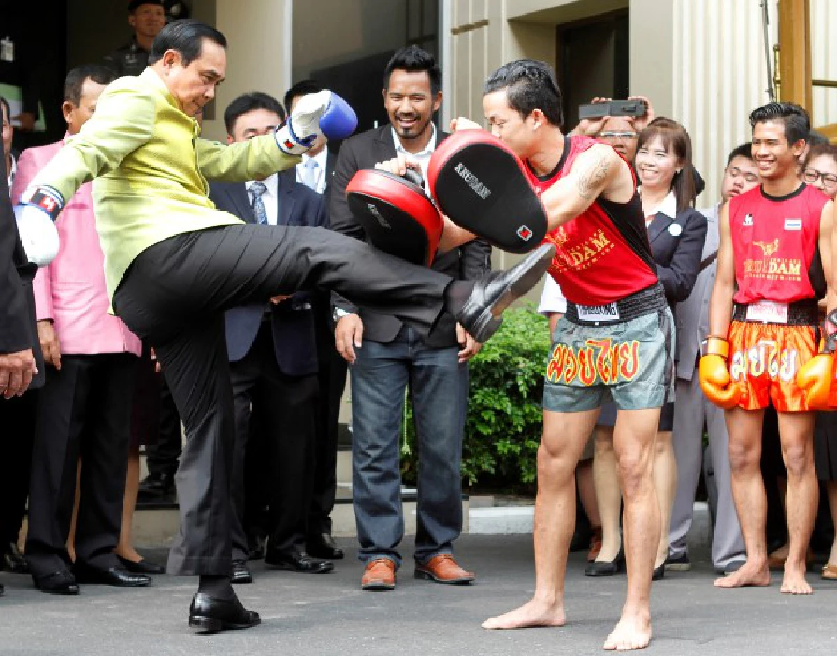 2ปี "บิ๊กตู่" สีสันนายกฯก่อนถกครม.(ภาพชุด)