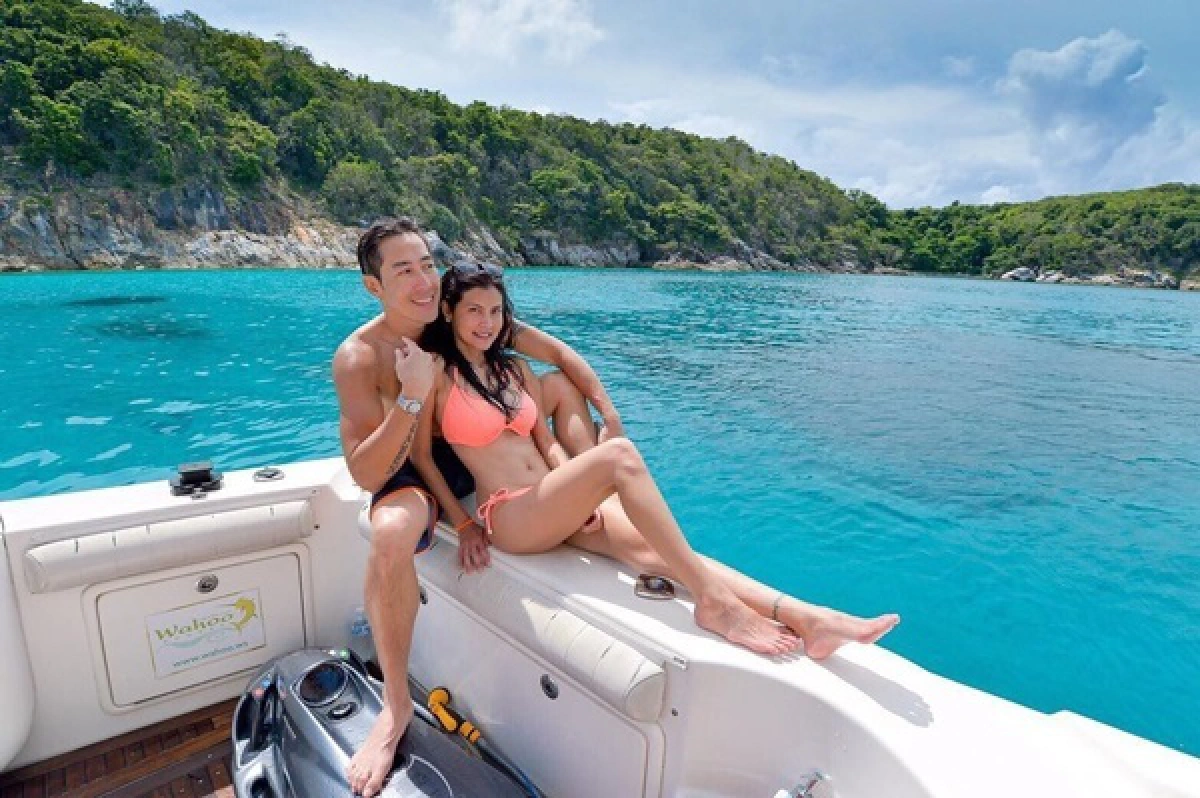 มิดชิดพอมั้ย? เจ เจตริน นำทีมลูกชายโพสท่าปิดอึ๋มให้แม่ปิ่น