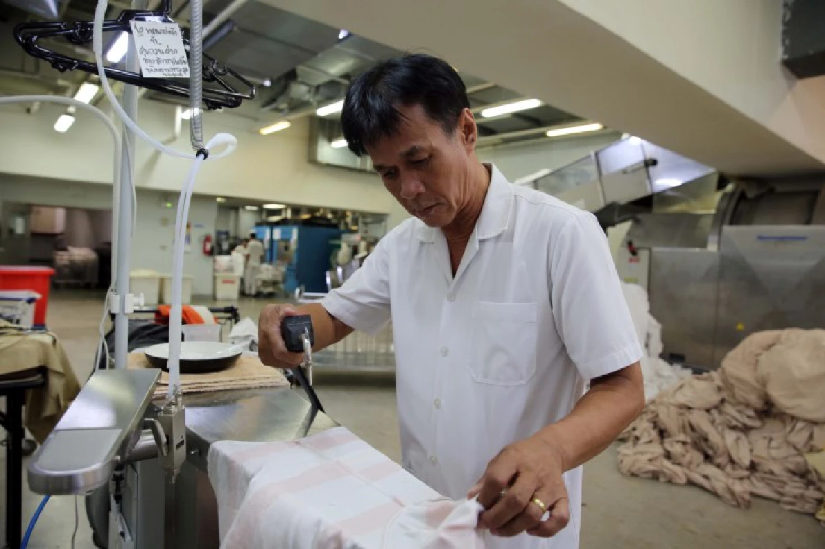 ส่องชีวิต "พนักงานวัยเกษียณ" ...แก่แต่เก๋าเก่าแต่เจ๋ง