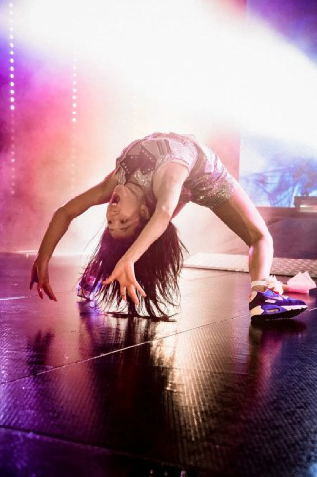 หนุ่มอเมริกันครองแชมป์การแข่งขันกีต้าร์ลม 2016 หลังพยายามมาหลายปี