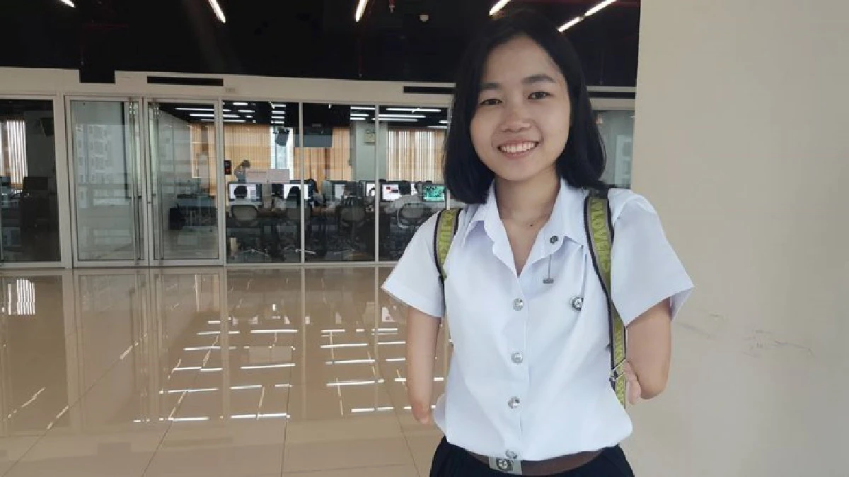 เปิดใจนักศึกษาพิการหัวใจแกร่ง "แนน-ทิพภาวรรณ พลล่องช้าง"