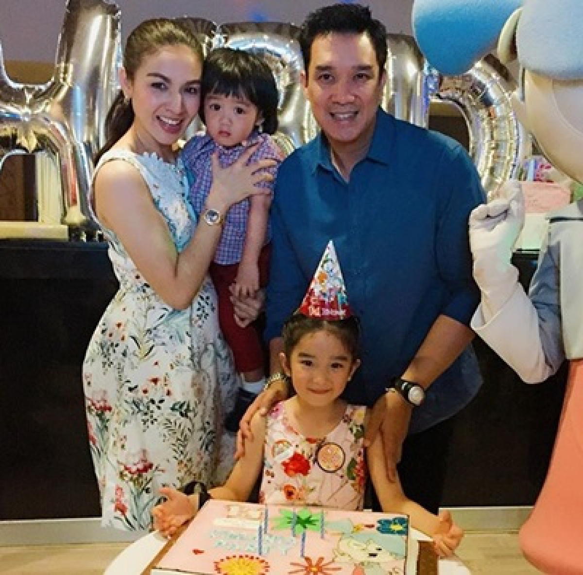 หวานขึ้นทุกปี! กบ สุวนันท์ โพสต์ซึ้งอวยพรวันเกิดบรู๊ค