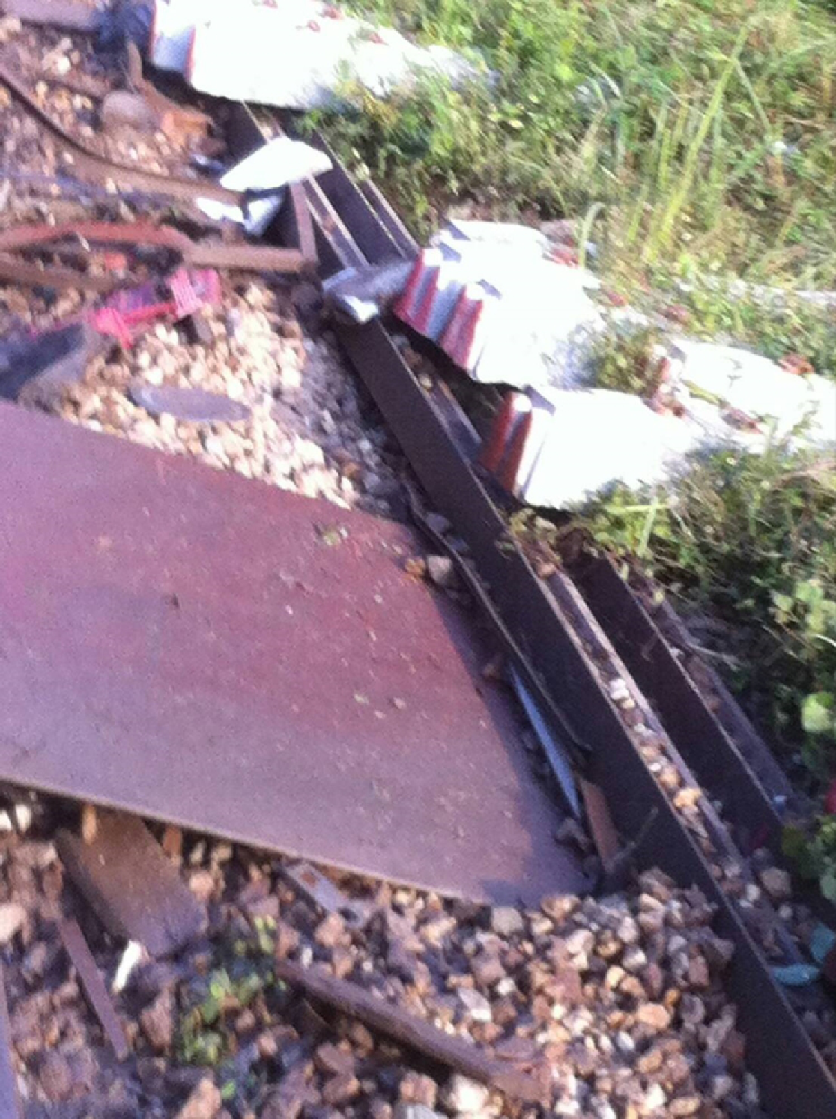 คนร้ายลอบวางบึ้มรถไฟที่ปัตตานีมีคนเจ็บ3ตาย1