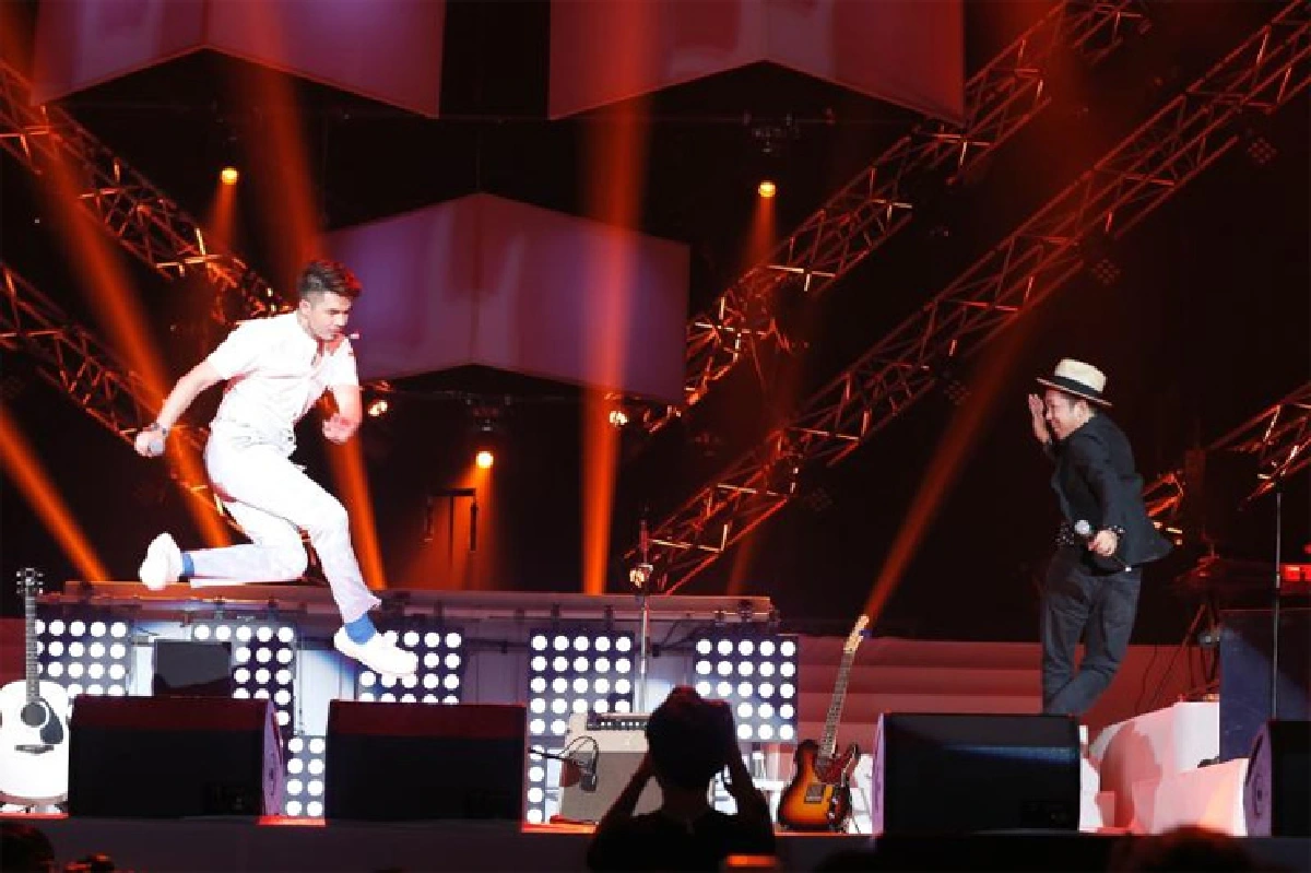 มิตรภาพและบทเพลง 10 ปี ว่าน ธนกฤต