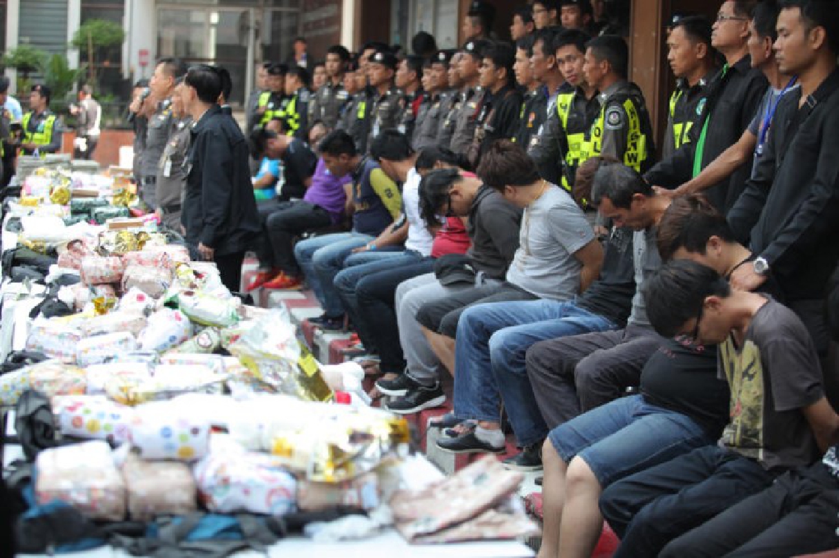 ห้ามนำผู้ต้องหาแถลงข่าว=ยกระดับความยุติธรรม ห้ามนำผู้ต้องหาแถลงข่าว=ยกระดับความยุติธรรม