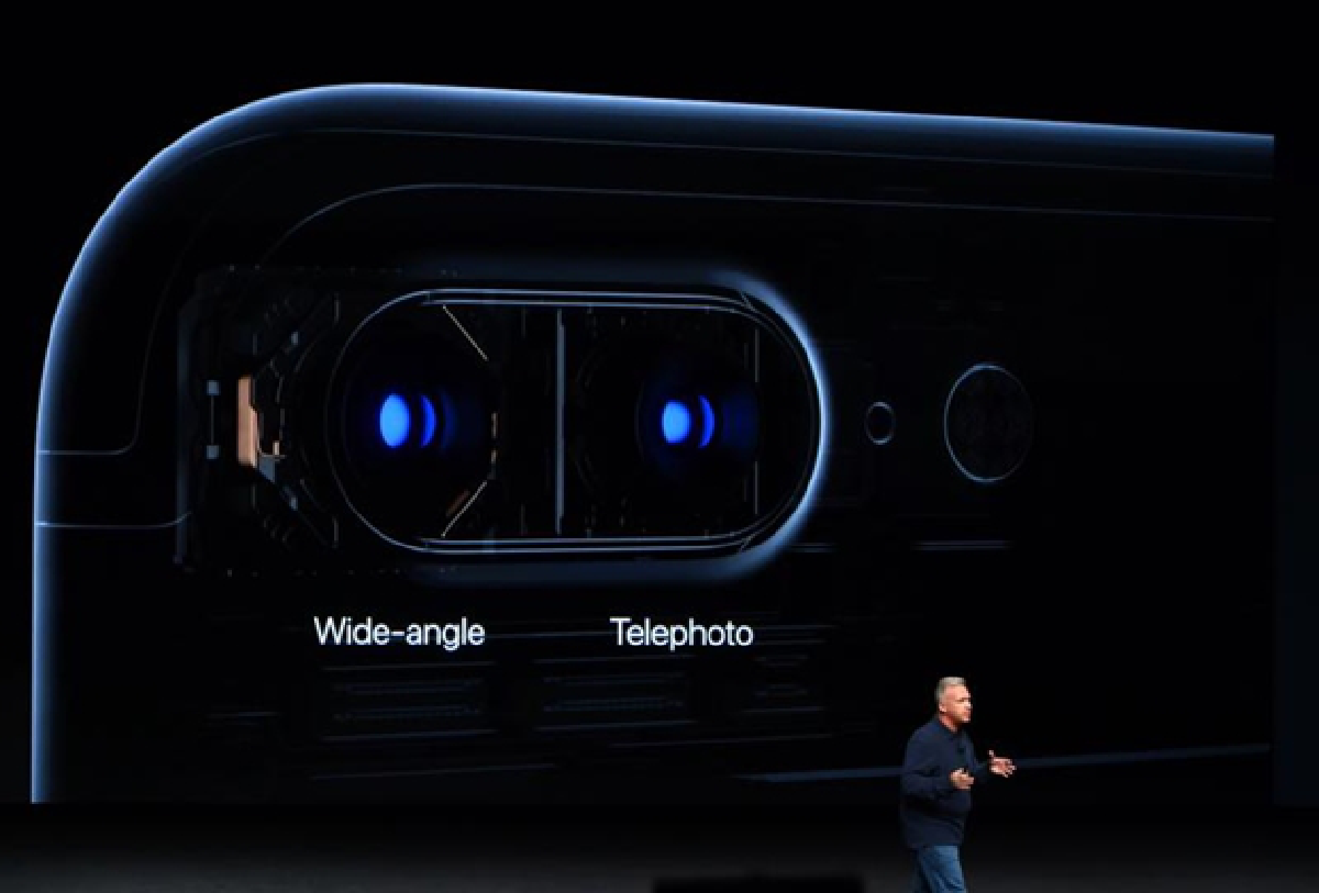 Apple reveals waterproof iPhone 7 models