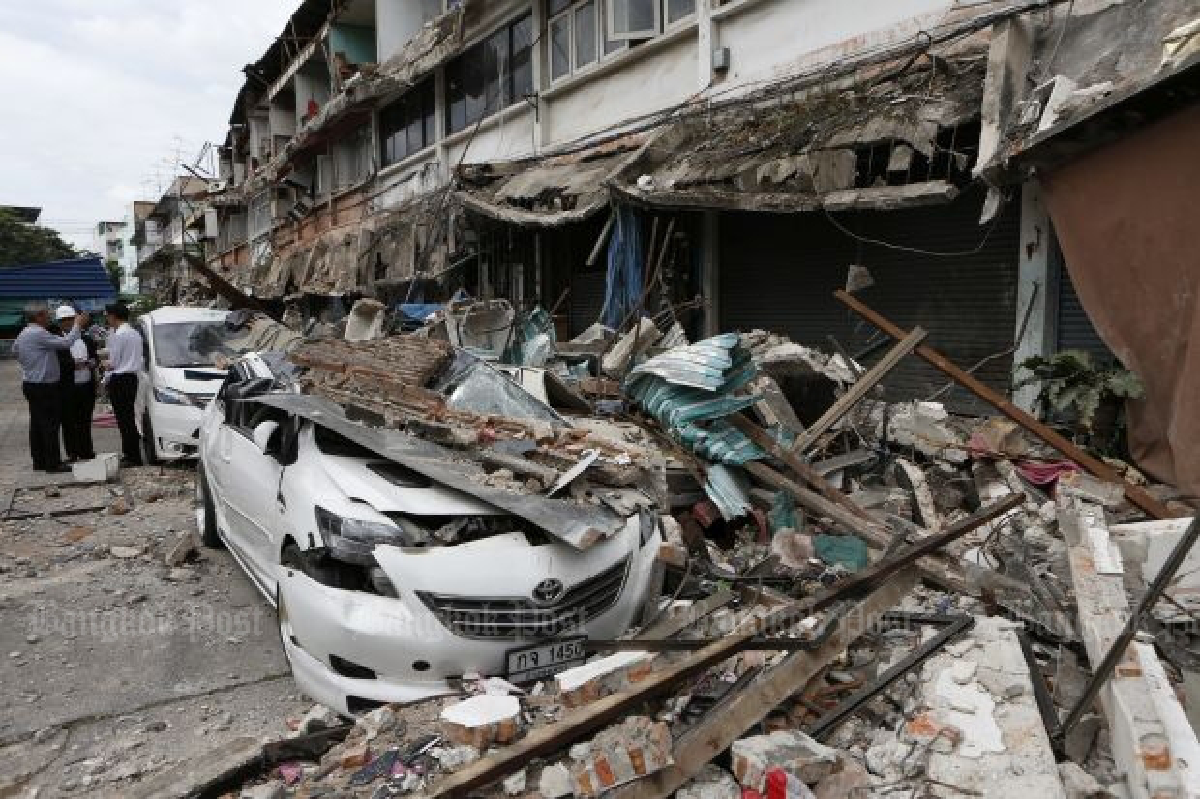 Unsafe shophouses collapse after residents refuse to leave