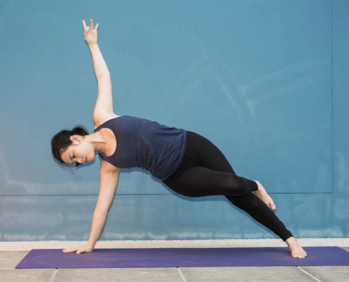 Vasisthasana Pose Variation (Side Plank with Eagle legs Pose)