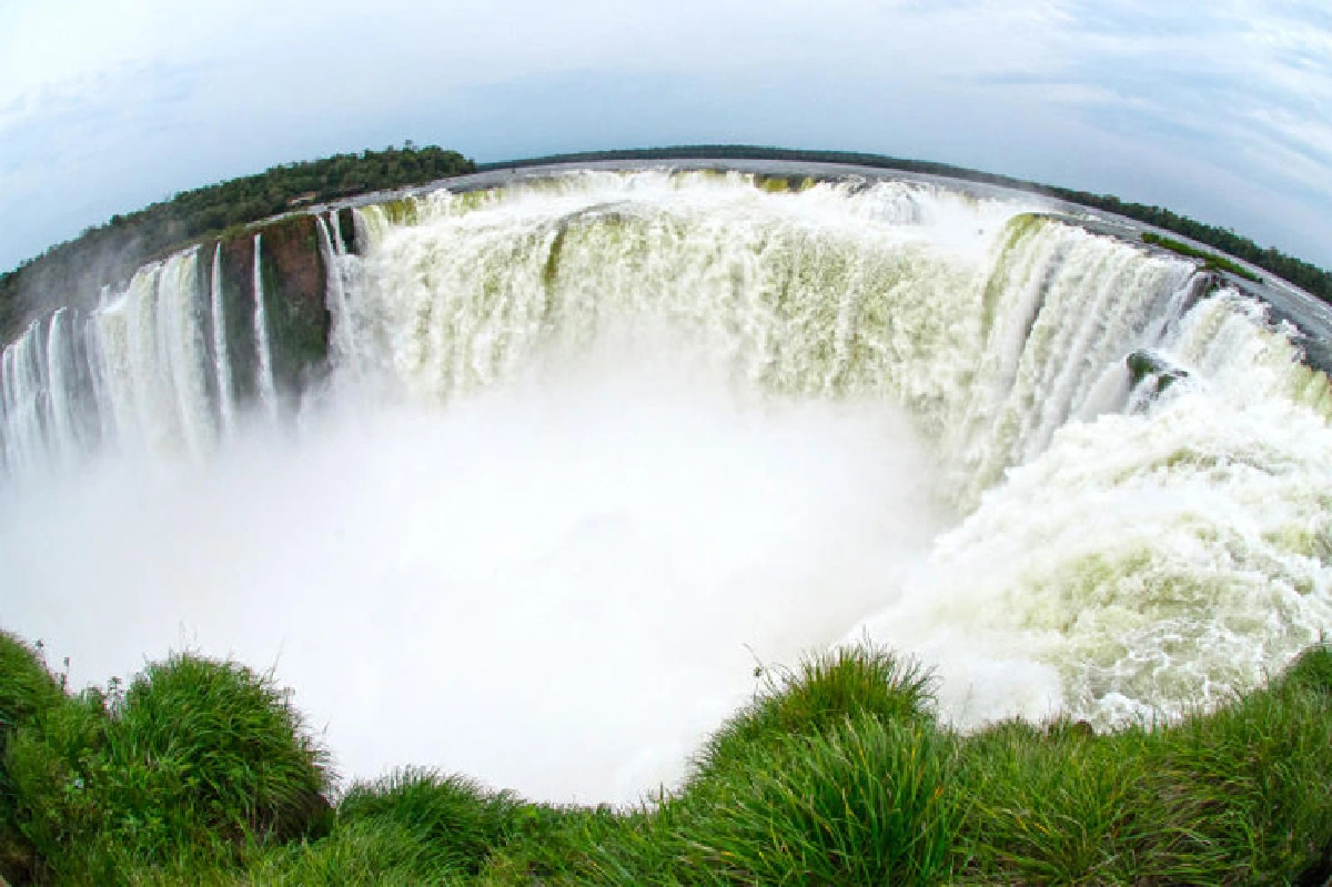 Iguazu Falls…Beauty of power, Amazing of Nature