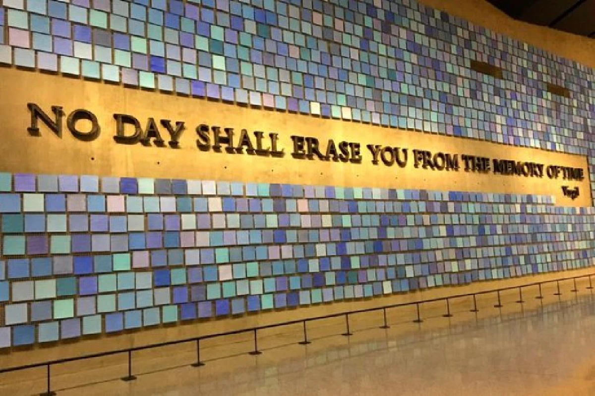 มีอะไรบ้างให้รำลึก ในอนุสรณ์สถาน 9/11