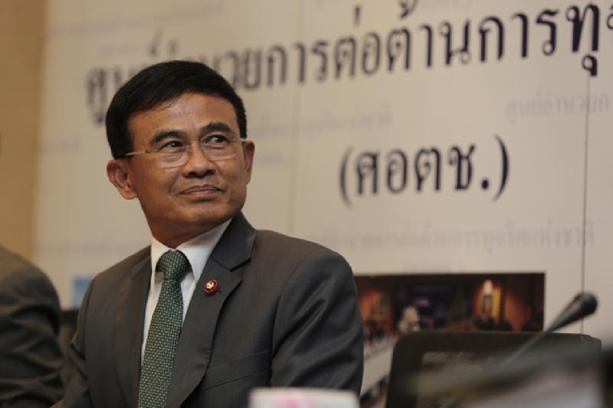 'บิ๊กต๊อก'เผยบัญชีขรก.ส่อทุจริตล็อต 8 ถึงนายกฯแล้วไร้ชื่อผู้บริหารกทม. 'บิ๊กต๊อก'เผยบัญชีขรก.ส่อทุจริตล็อต 8 ถึงนายกฯแล้วไร้ชื่อผู้บริหารกทม.