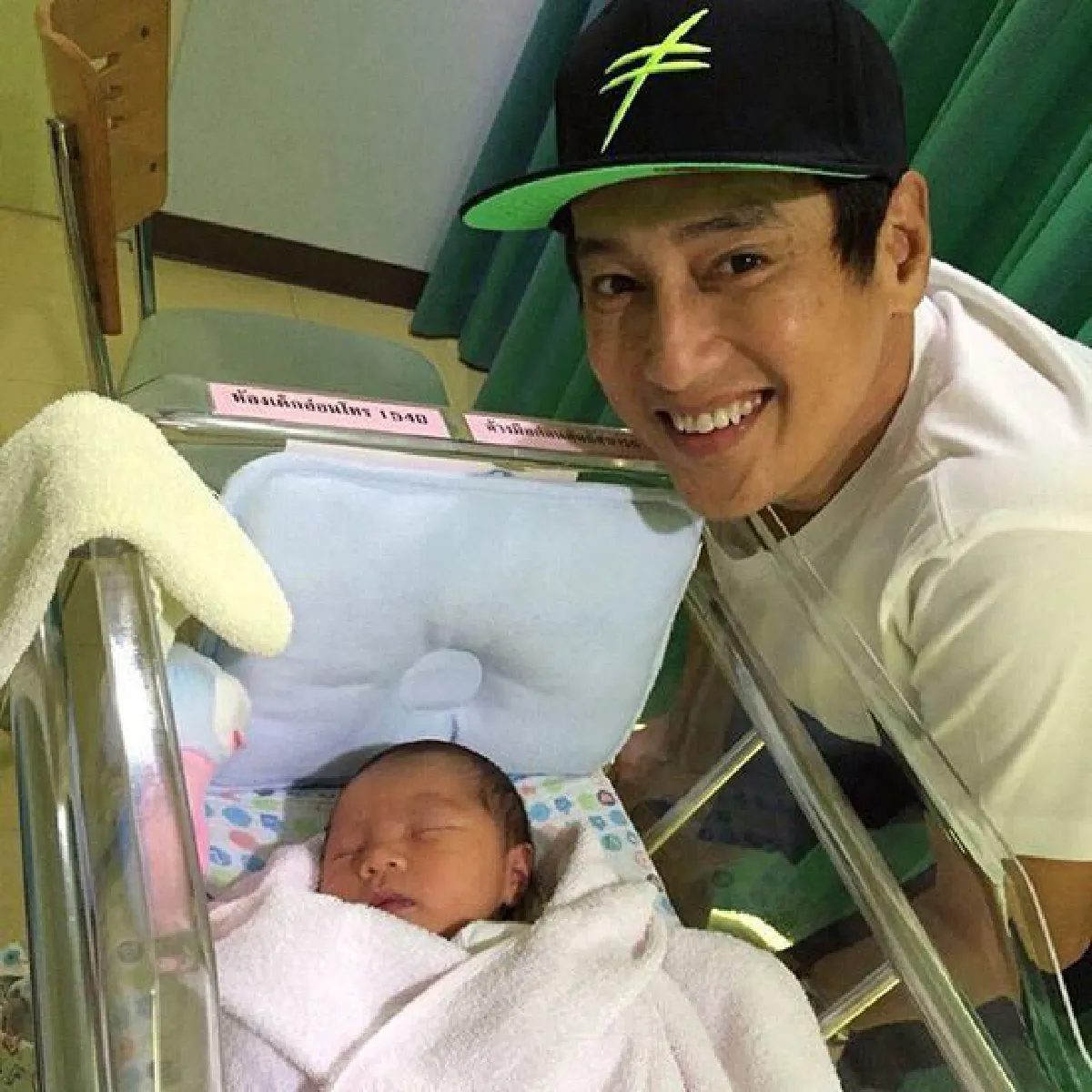 เคลียร์ชัด! แท่ง ศักดิ์สิทธิ์ ยังไม่มีลูก หลังโพสต์ภาพน้องอันดา