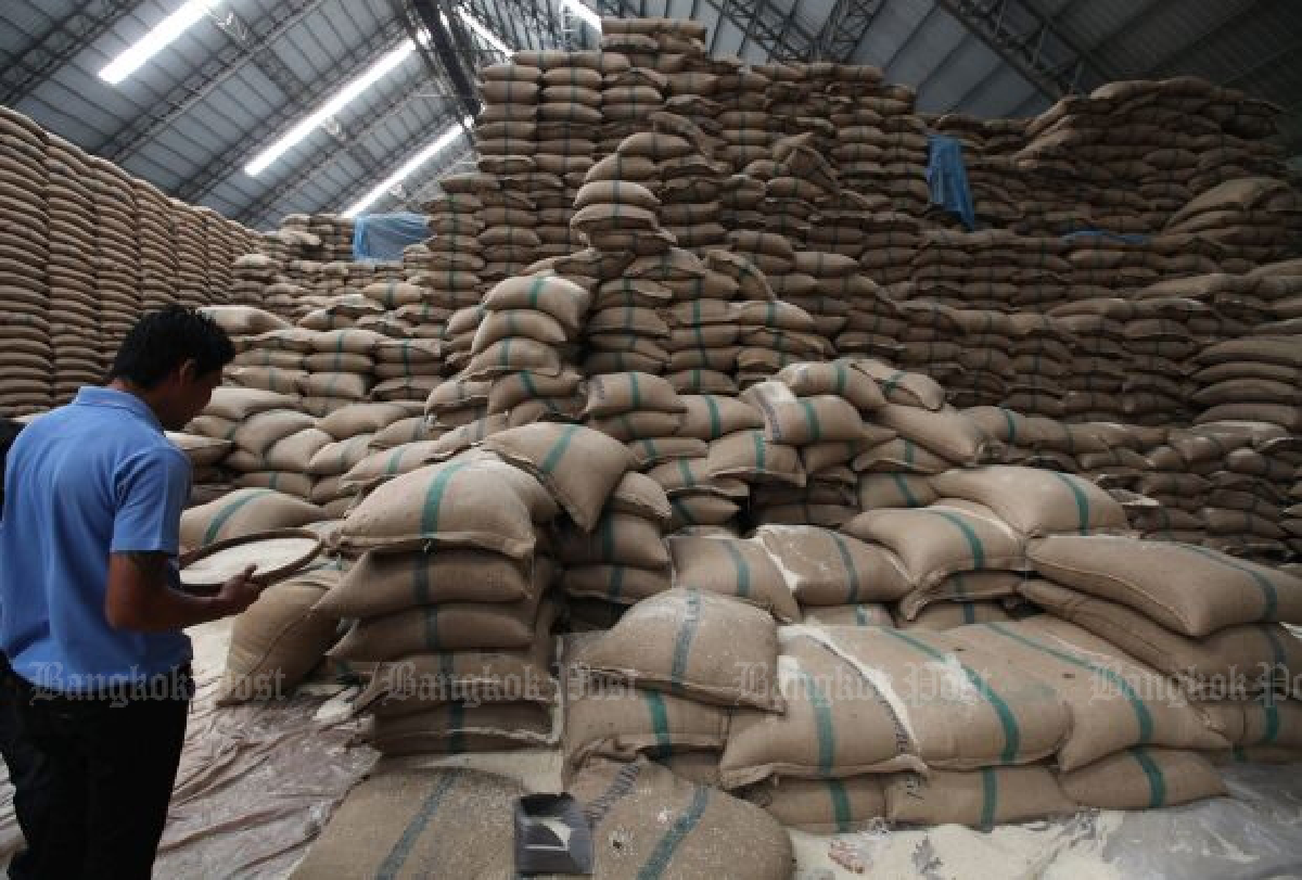 Empty crop stockpiles quickly with Section 44