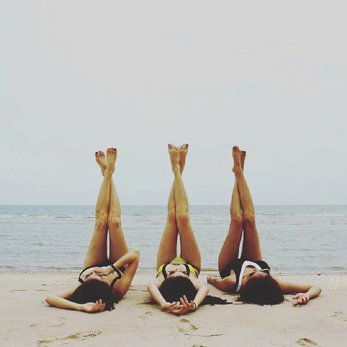 เด็ดอีกแล้ว! กวาง เดอะเฟซฯ นุ่งบิกินี่อวดหุ่นเซ็กซี่ริมหาด