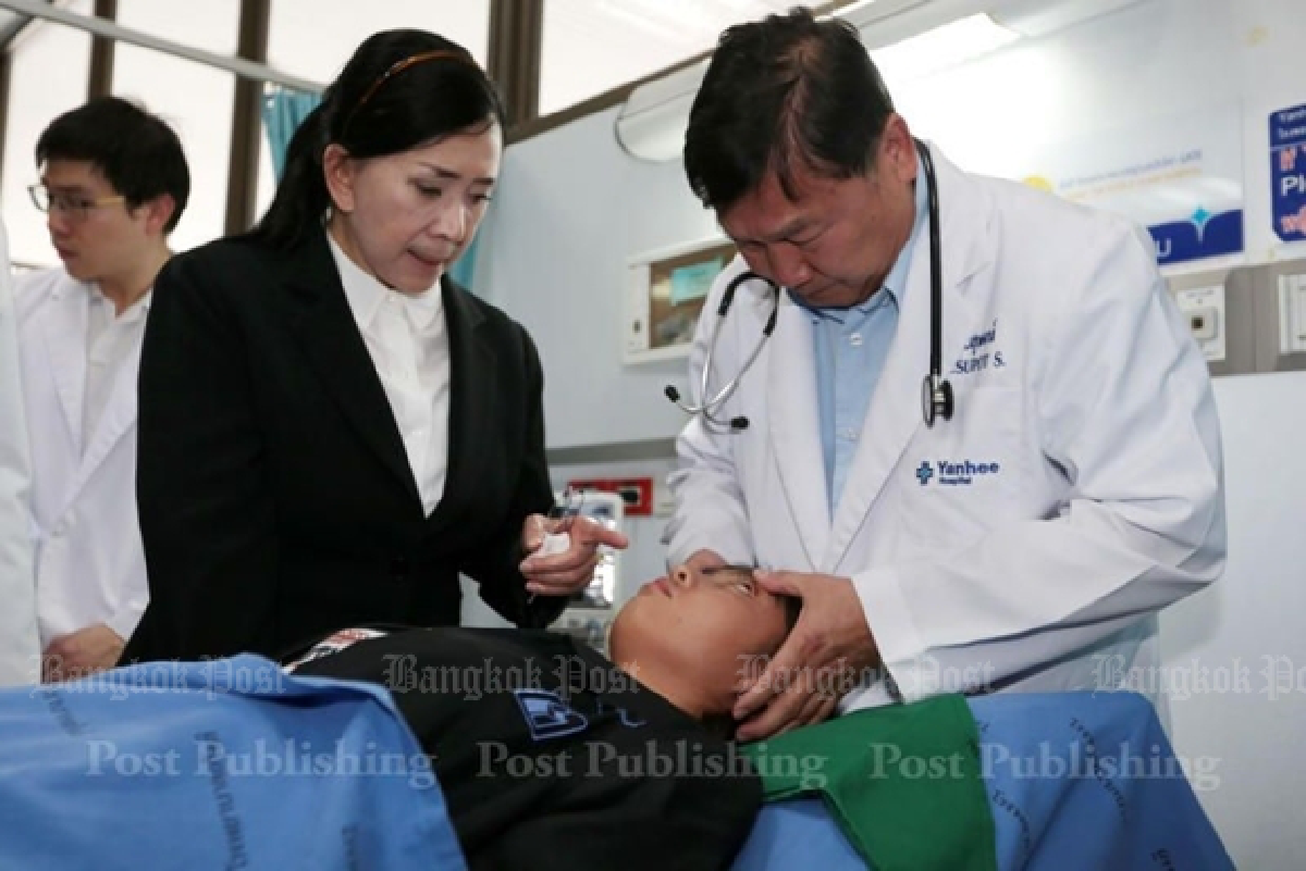 Cup throwing case: Teacher transferred, probe launched, treatment sought (Updated)