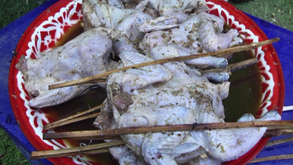 ไก่ย่างสมุนไพรกาบเชิง อร่อยโดนใจคนรักสุขภาพ