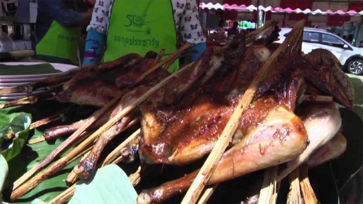 ไก่ย่างสมุนไพรกาบเชิง อร่อยโดนใจคนรักสุขภาพ