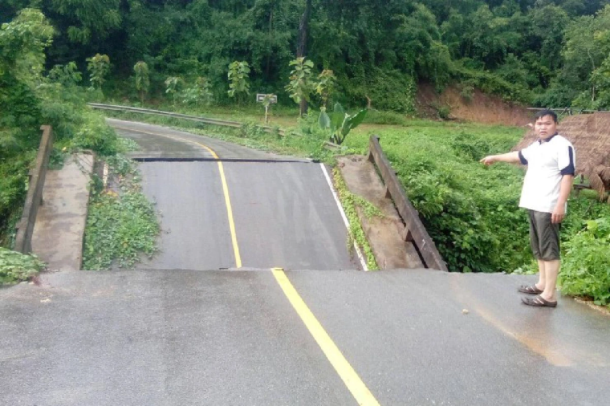 น้ำป่าทะลักท่วม2อำเภอในลำปางหลังฝนตกหนักในพื้นที่