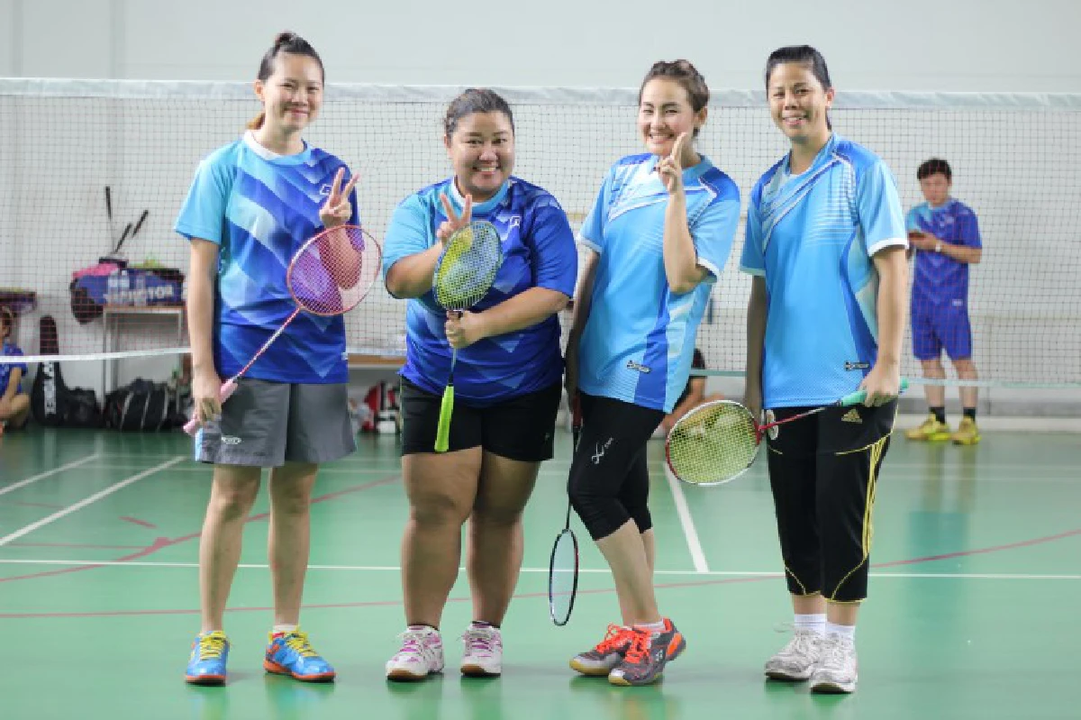 แบดมินตันเชื่อมความสัมพันธ์โพสต์พับลิชชิง และอสมท