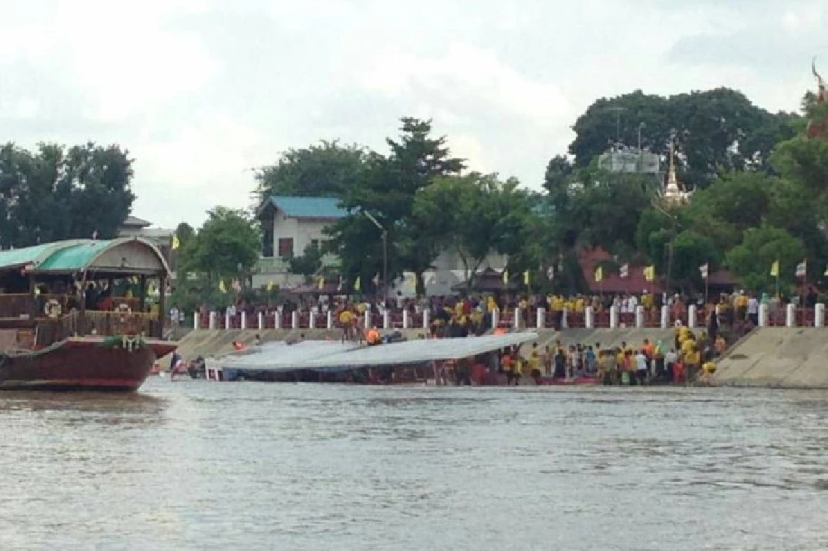 สลด!เรือล่มที่อยุธยาดับแล้วกว่า 10 ราย