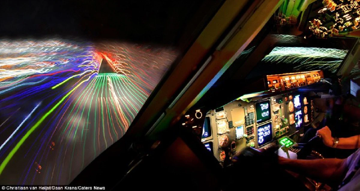 ธรรมชาติอันน่าอัศจรรย์ จากห้องนักบิน