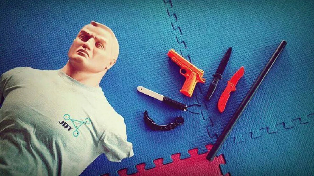 "วิชาสู้โจรด้วยมือเปล่า" เมื่อคนธรรมดาแห่เรียนศิลปะป้องกันตัว