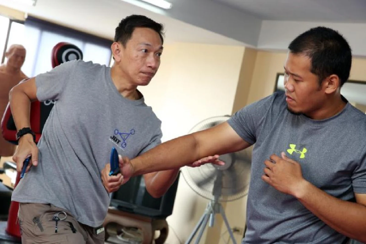 "วิชาสู้โจรด้วยมือเปล่า" เมื่อคนธรรมดาแห่เรียนศิลปะป้องกันตัว