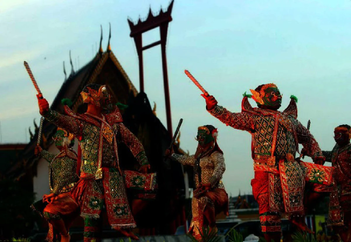 "คนไทยเป็นนักลอกเพราะถูกปิดกั้นความคิดสร้างสรรค์"เฉลิมชัย โฆษิตพิพัฒน์