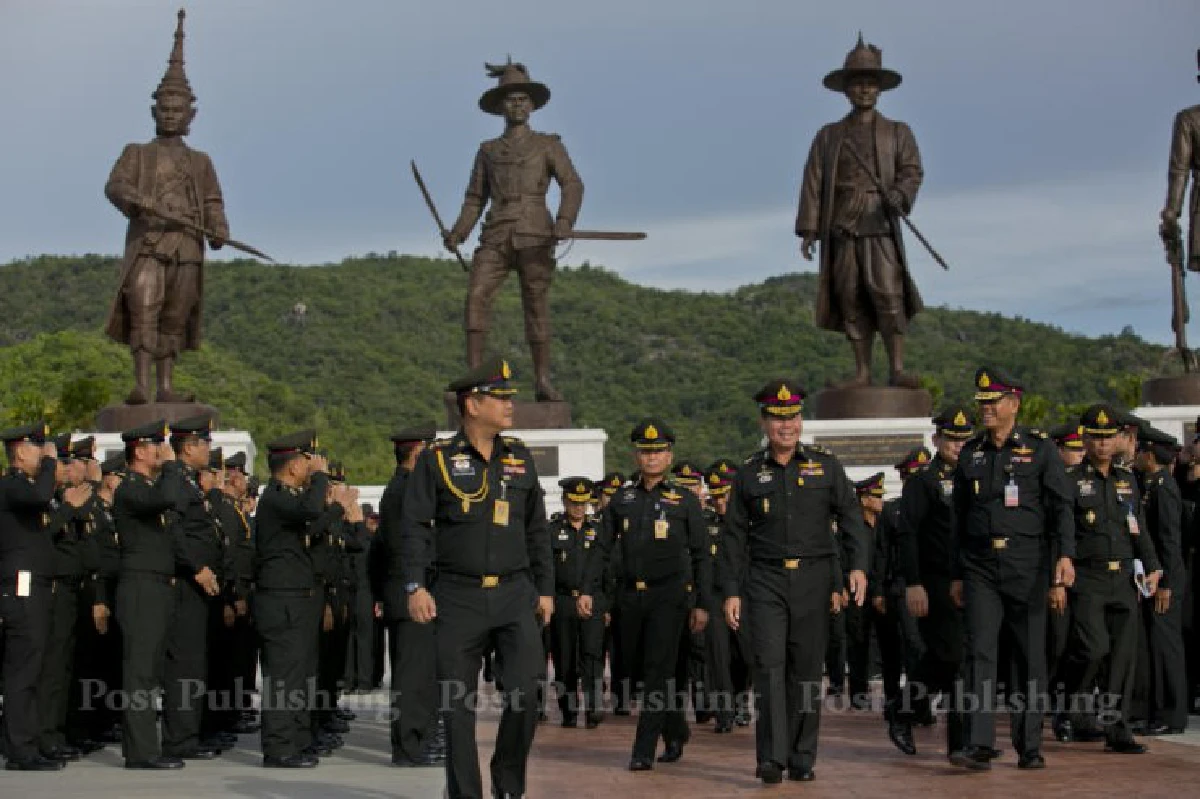 "พล.อ.ธีรชัย"ฝากผบ.ทบ.ใหม่ช่วยดูแลอุทยานราชภักดิ์