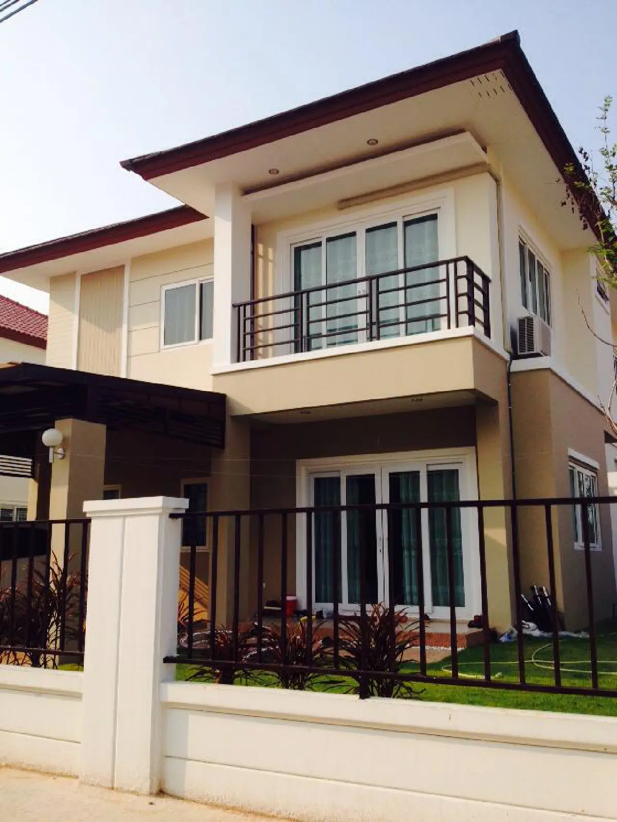 สวยและรวยมาก! ตามส่องธุรกิจครอบครัวของ มิน พีชญา