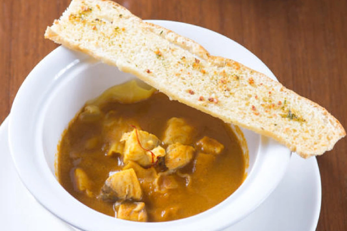 เมนูฝรั่งเศส โดยเชฟมิชลินสตาร์ ณ คาเฟ่ แคลร์ โอเรียนเต็ล เรสซิเดนซ์ กรุงเทพฯ