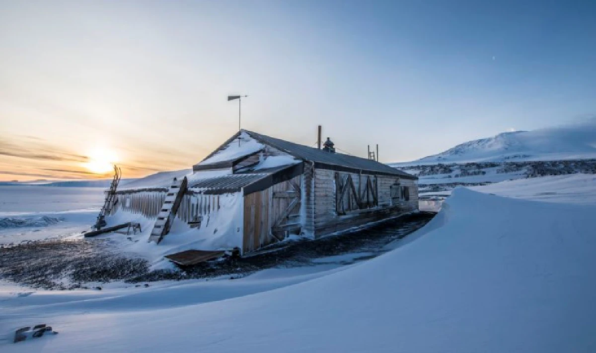 ชมความงามท่ามกลางน้ำแข็งของทวีปแอนตาร์กติกา