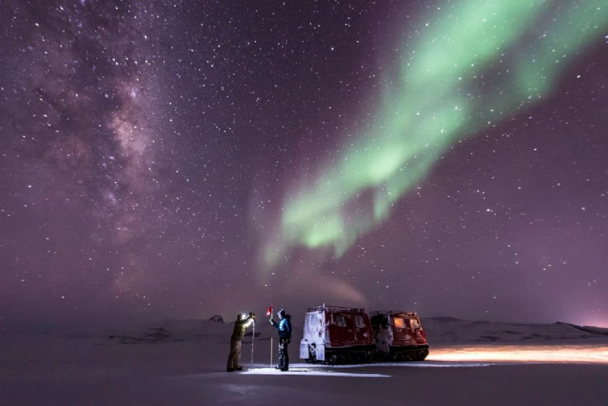 ชมความงามท่ามกลางน้ำแข็งของทวีปแอนตาร์กติกา