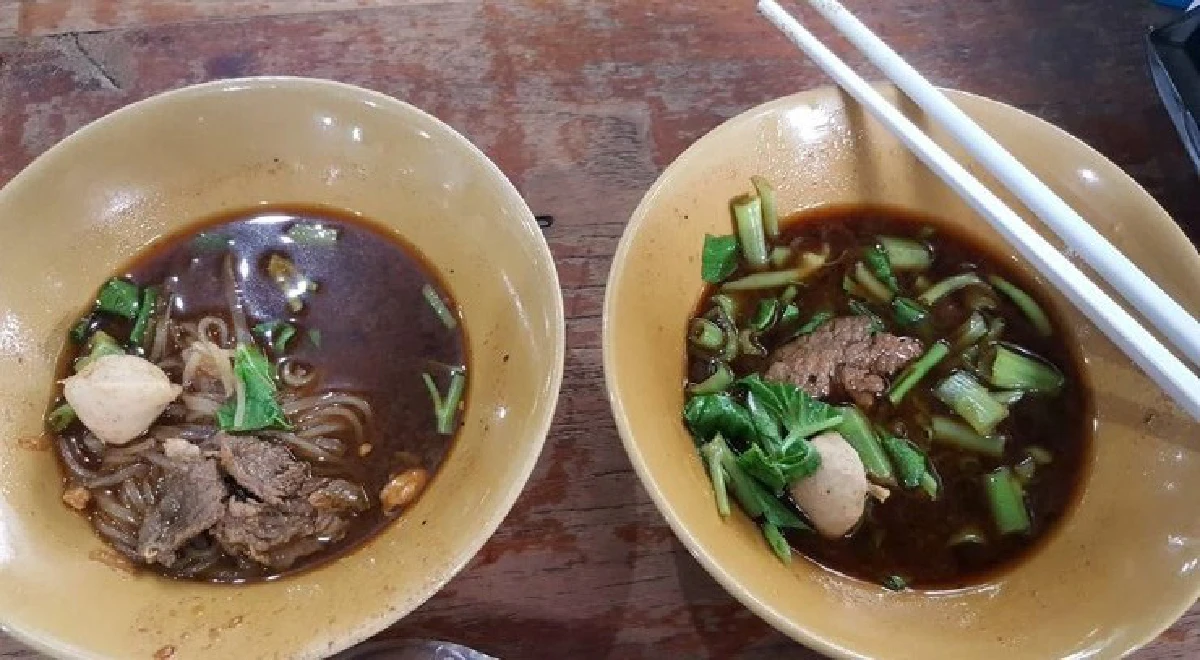 วัดกันจะๆ! "ปริมาณ-ราคา" ก๋วยเตี๋ยวเรือ 5 เเห่งรอบอนุสาวรีย์ชัยฯ