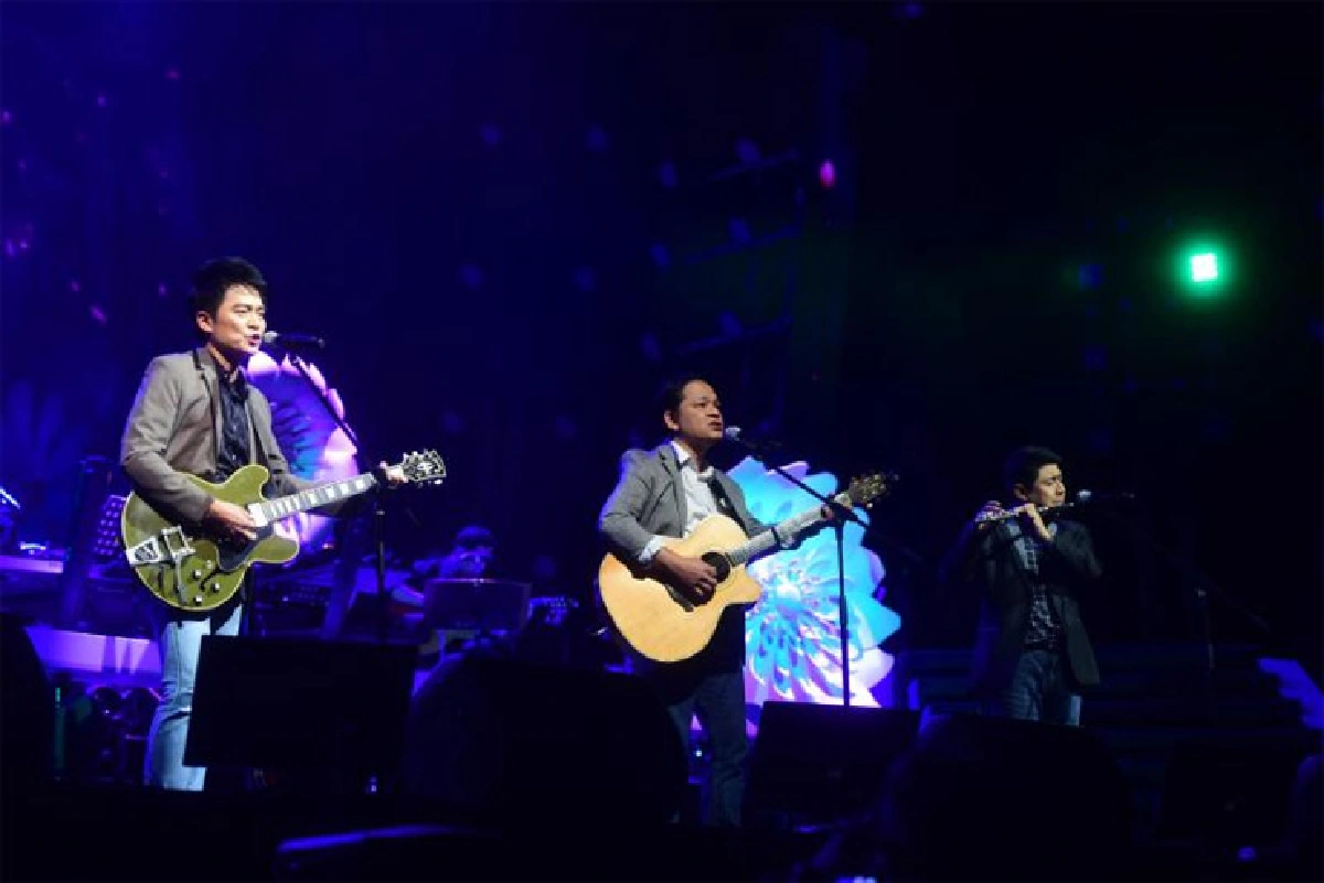 ปรากฏการณ์ดนตรีอารมณ์ดี 'ปรากฏการณ์เฉลียง'