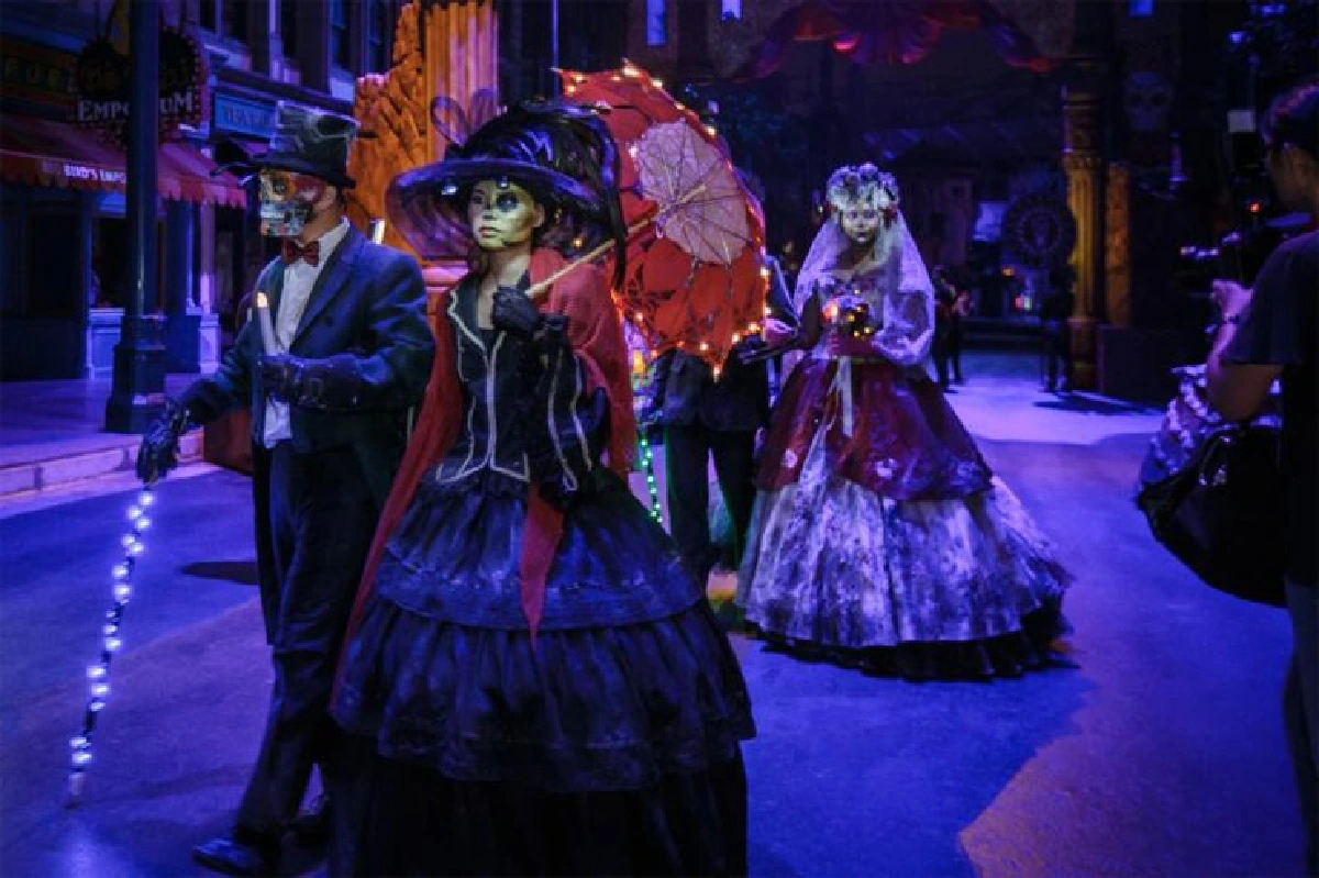 เดินชิลในคืนแห่งความหลอน @ยูนิเวอร์แซล สตูดิโอ สิงคโปร์