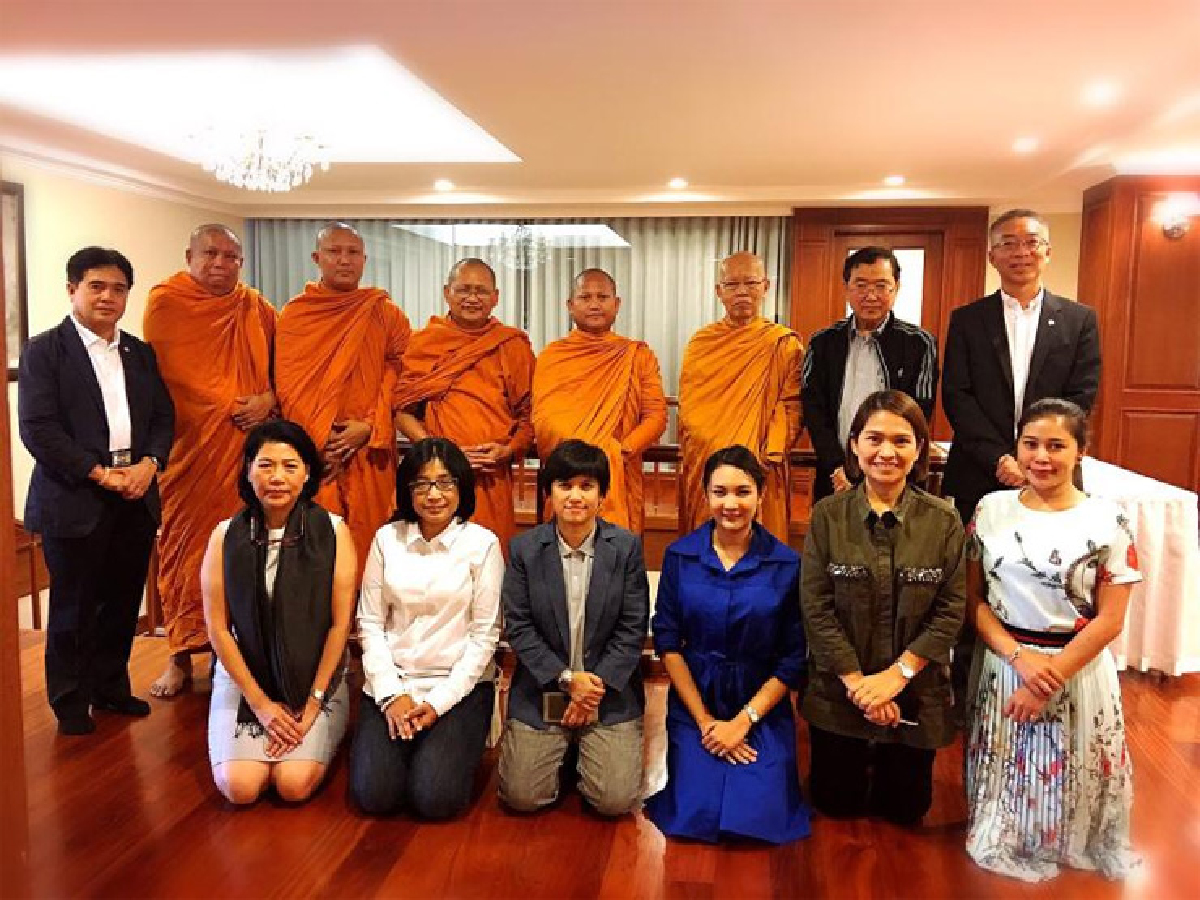 เสวนาความเสื่อมพุทธบริษัทกับแนวทางแก้ไข เสวนาความเสื่อมพุทธบริษัทกับแนวทางแก้ไข