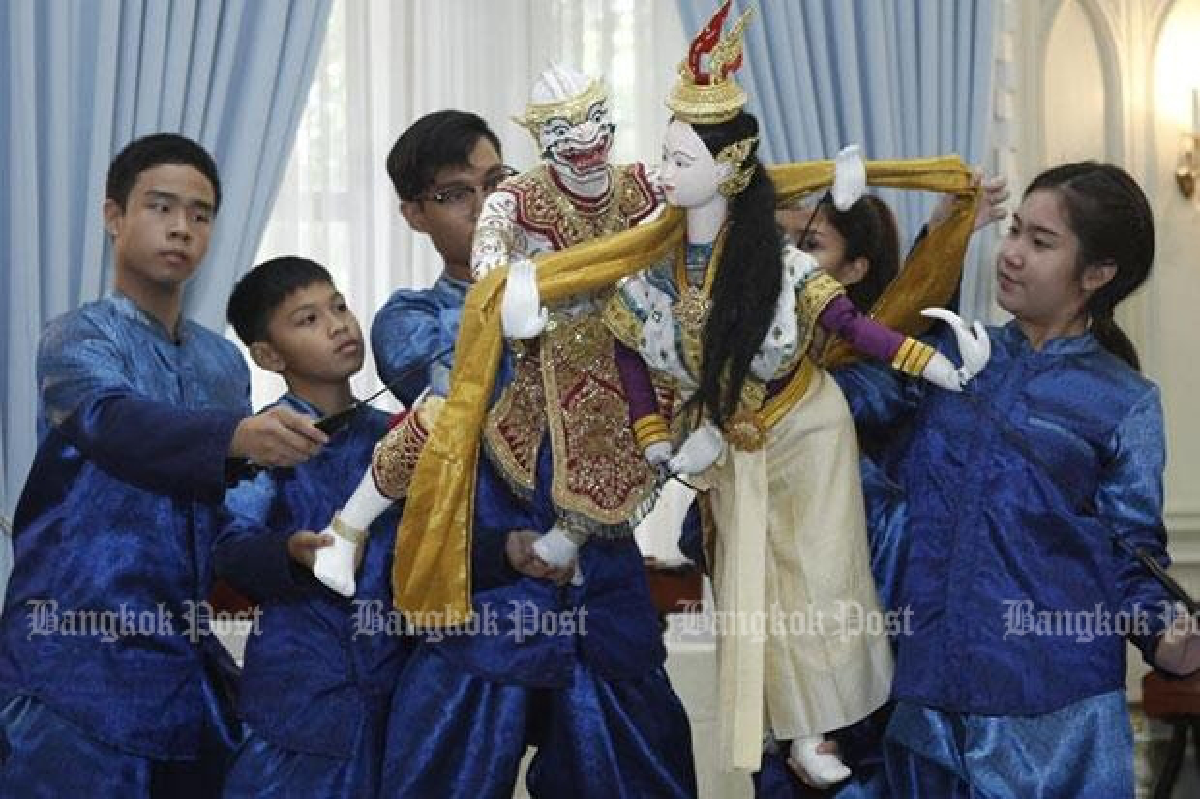 Young Thai puppeteers win best performance in Poland