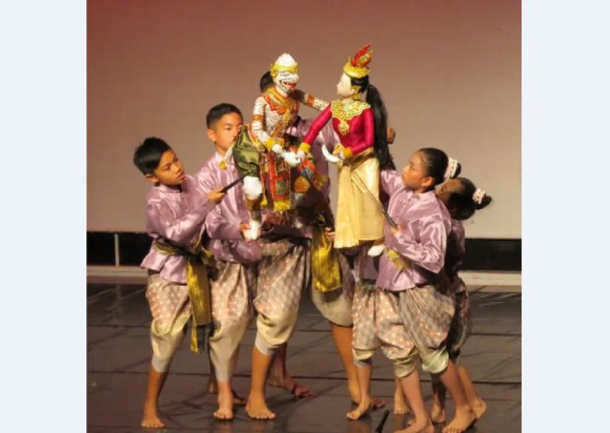 Young Thai puppeteers win best performance in Poland