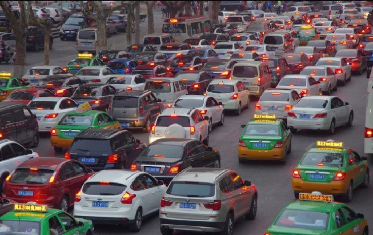 ประมวลภาพคนจีนแห่เที่ยวเนื่องในวันชาติจีน