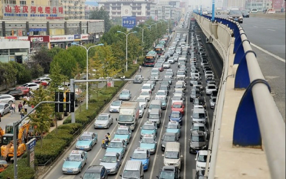 ประมวลภาพคนจีนแห่เที่ยวเนื่องในวันชาติจีน