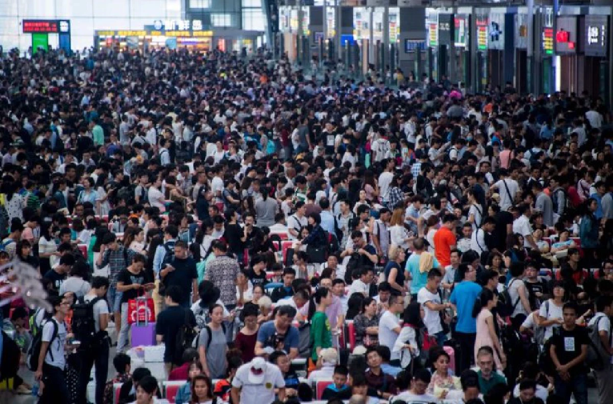 ประมวลภาพคนจีนแห่เที่ยวเนื่องในวันชาติจีน