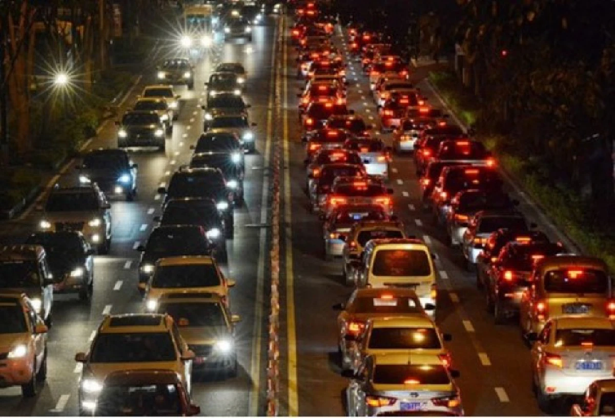 ประมวลภาพคนจีนแห่เที่ยวเนื่องในวันชาติจีน