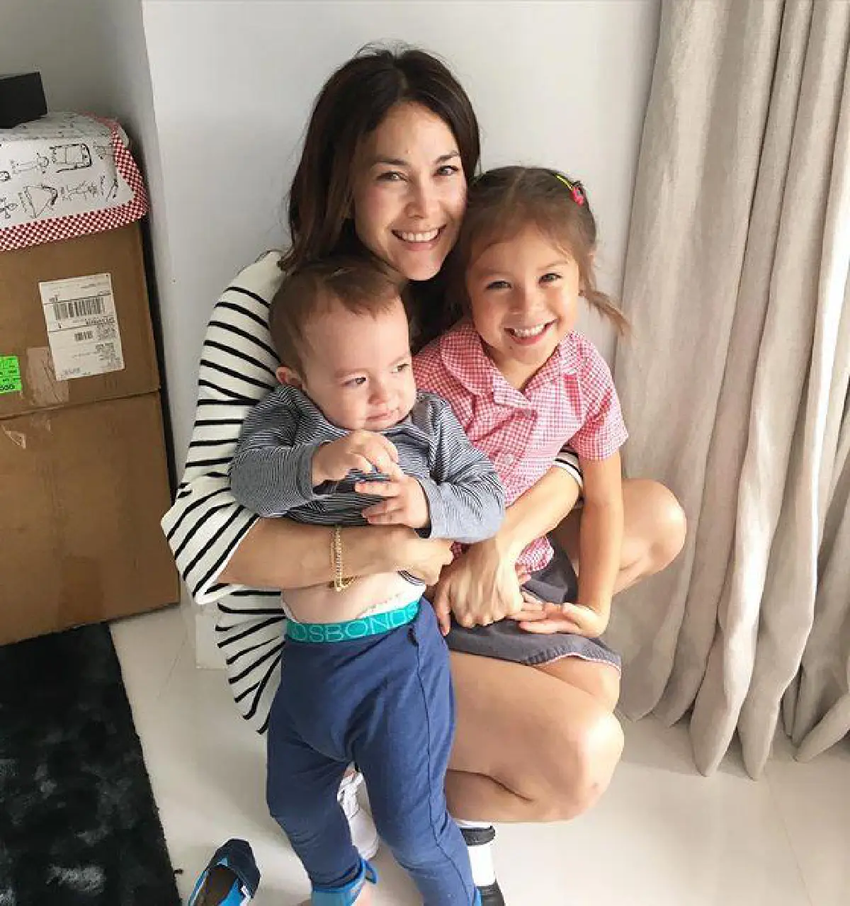 10 ภาพการันตีความน่ารัก น้องลูก้า ลูกชาย พอลล่า เทเลอร์