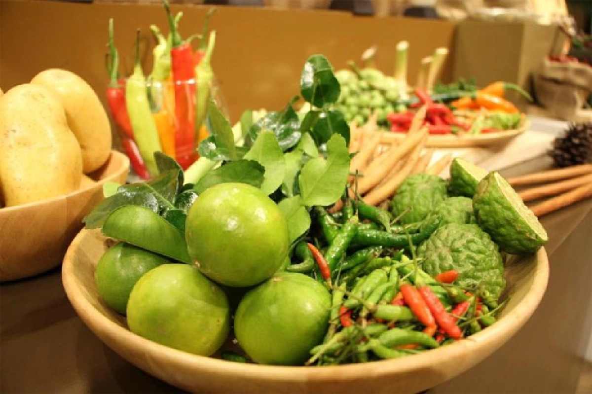 หลงกล เครื่องแกงไทย