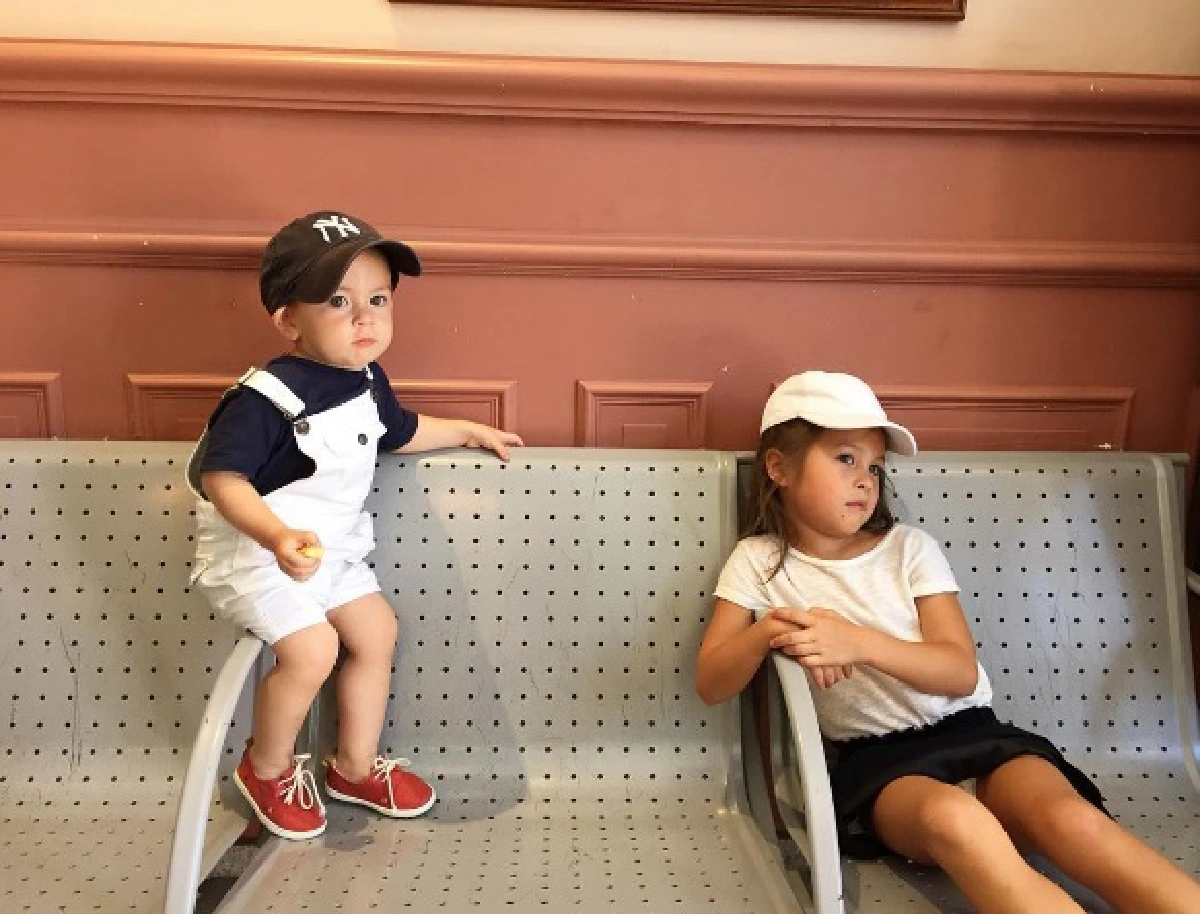 10 ภาพการันตีความน่ารัก น้องลูก้า ลูกชาย พอลล่า เทเลอร์