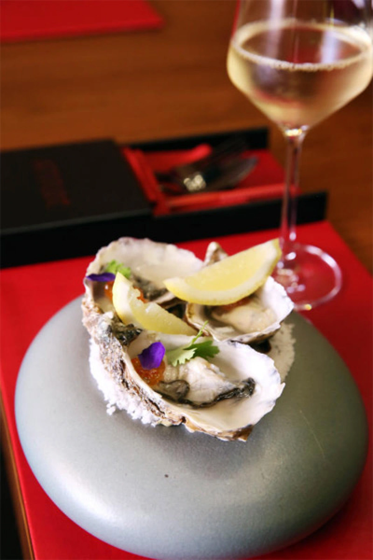 แอตติจูด โมงยามแห่งความสุข