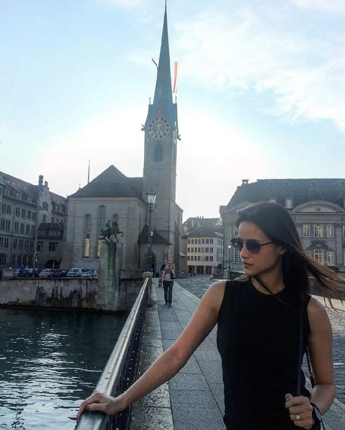 ส่องชีวิตดี๊ดีของ น้ำฝน กุลณัฐ หลังแต่งงานกับสามีนักธุรกิจ